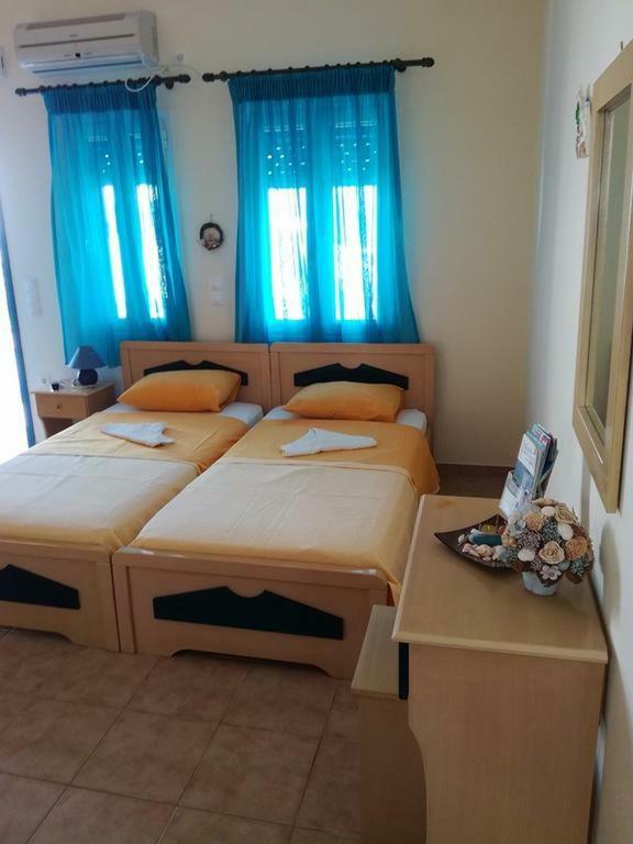 Serifos Island Ninemia Studios المظهر الخارجي الصورة